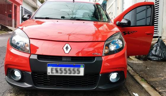 RENAULT SANDERO 1.6 GT LINE LIMITED FLEX 4P MANUAL RENAULT SANDERO 1.6 GT LINE LIMITED FLEX 4P MANUAL